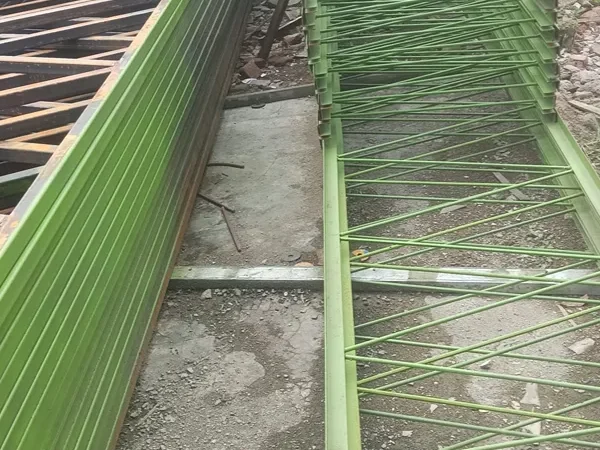 Panel pagar besi hasil fabrikasi di workshop Bengkel Las Bandung